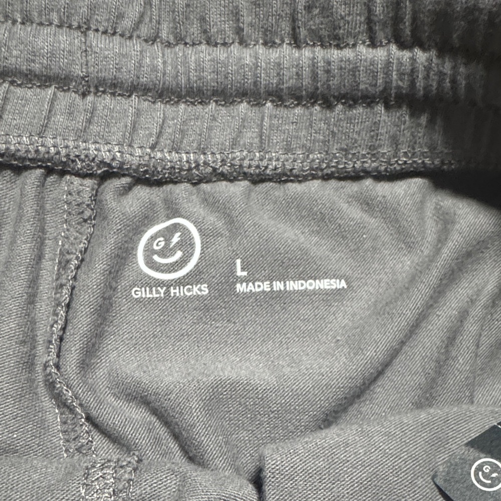 Gilly Hicks Men's Athletic Gray Shorts - Picture 5 of 9